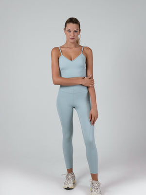 Sculpted V-Waist Legging