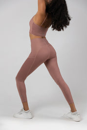 Sculpted V-Waist Legging