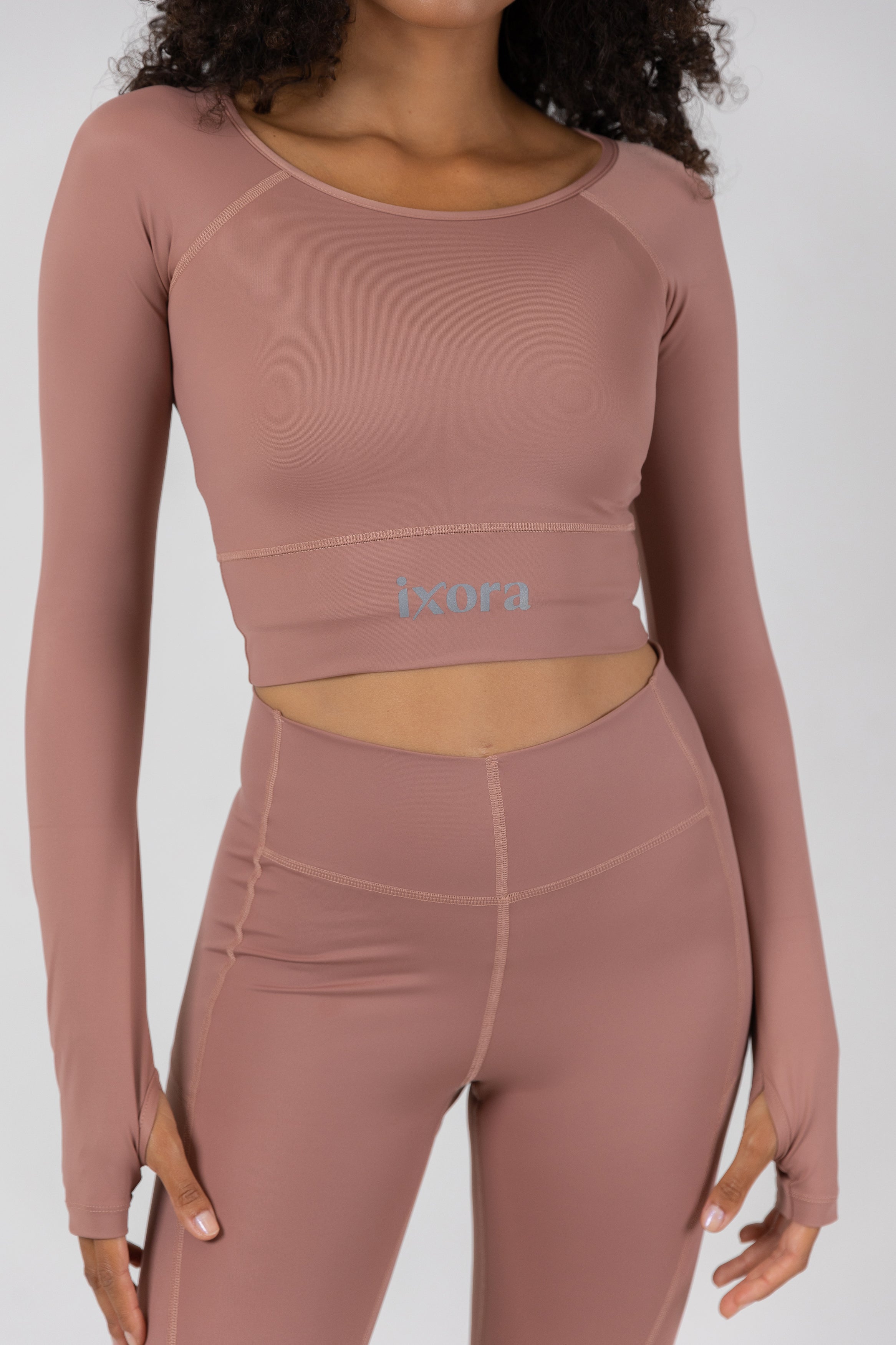 Sculpted V-Waist Legging