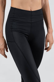 Sculpted V-Waist Legging