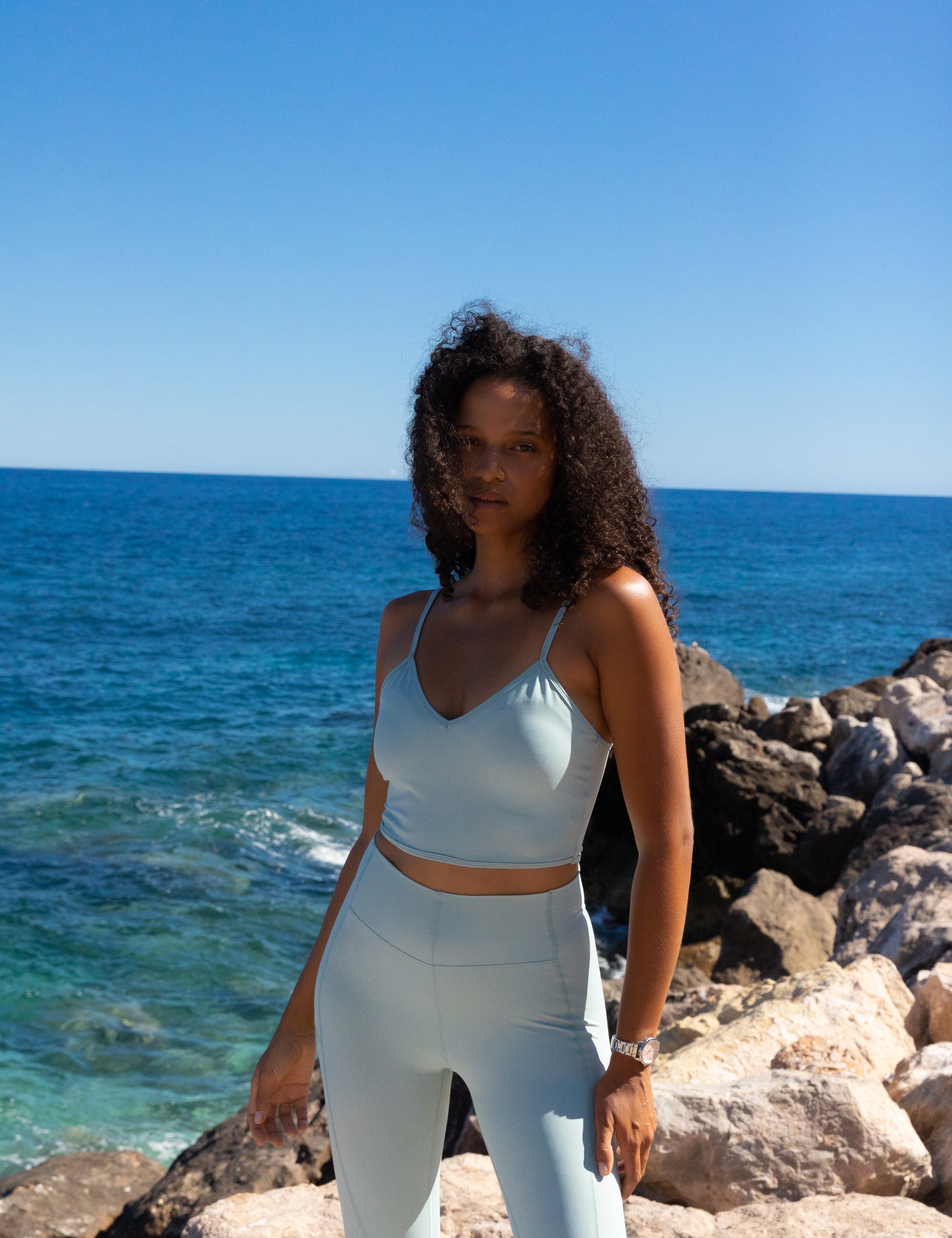 Sculpted V-Waist Legging